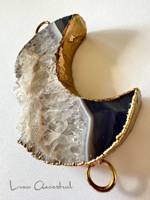 🌙	Luna Ancestral – memoria y linaje.