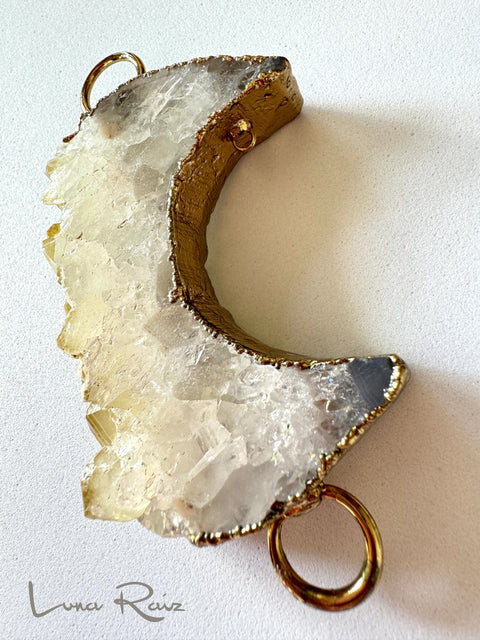 🌙 Luna Raíz – anclaje y protección.