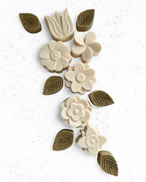 Juego de 6 Jabones flor Ivory y hojitas de romero